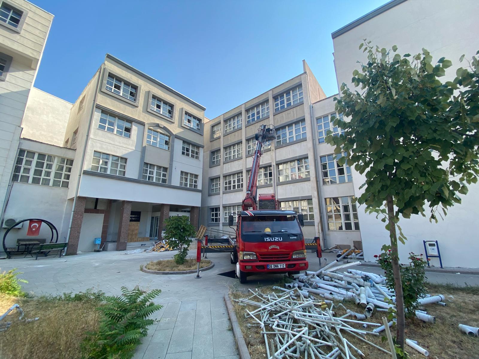 SDış Cephe Temizliğinde Platform Kiralama